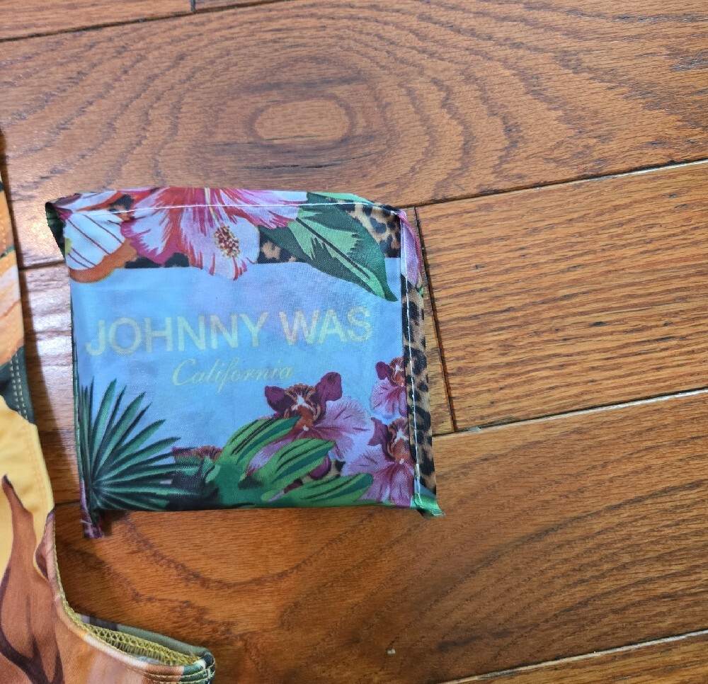 FARM RIO & ADDIDAS COLAB & JOHNNY WAS TOTE - Picture 4 of 5
